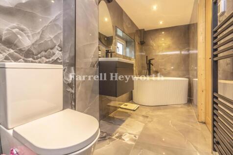 Bathroom Z T202604241441.jpg