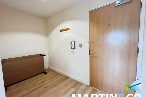 32f2ea9f-WhatsApp...