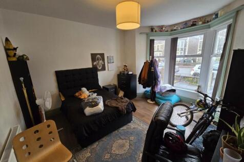 Ground floor front b