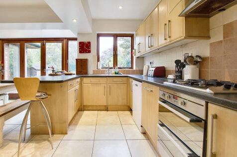 Open-Plan Kitchen Diner &amp; Rear Sitting Room