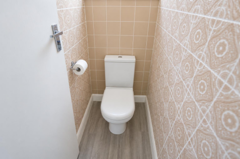 Cloakroom 17.png