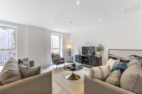 Show Apartment