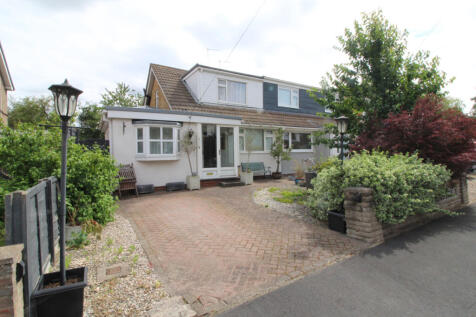 Delightful chalet bungalow