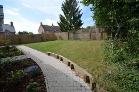 Front Communal Garden