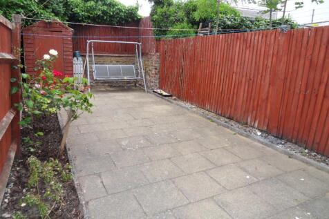 4 Bridge Road garden.JPG