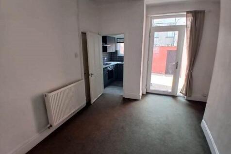 12 Montague Street, Barrow-In-Furness photo 5