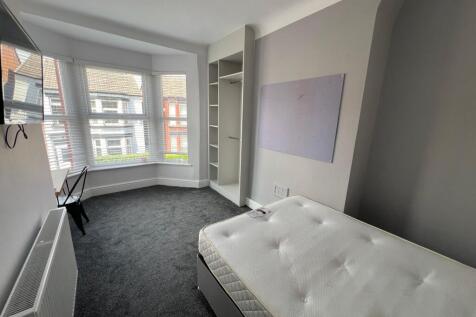 Langdale Road, Liverpool, L15 photo 3