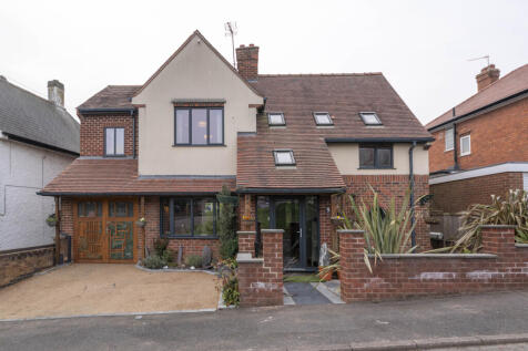 4_oakwell_crescent-36