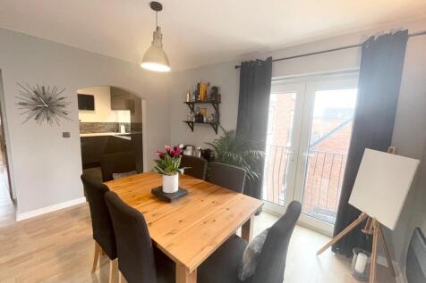 Serif Close, Carrington Point, NG5 photo 3