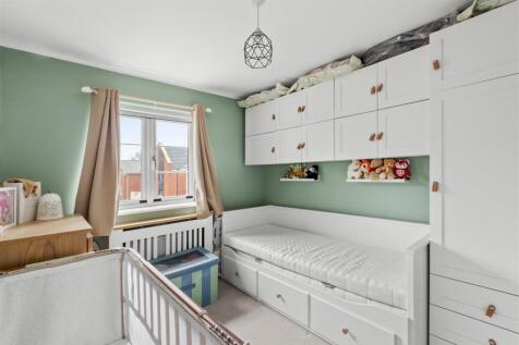 18 Kilty Place, HP11 1DG-1.jpg