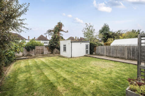 1364897-3-68e667e...