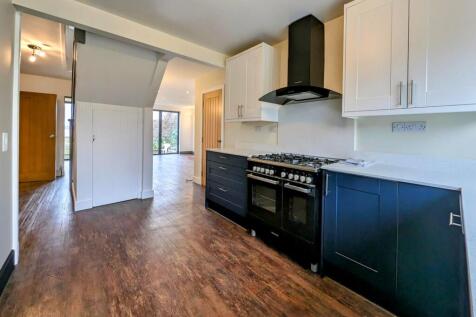 Waren Close, Hayling Island photo 5