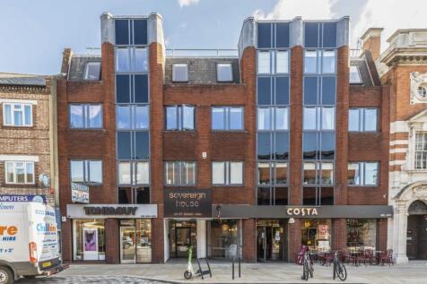 1-bed flat on London Road, Twickenham, £1,700/mo
