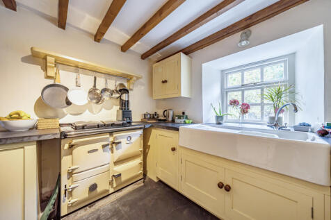 1362744-2-68ee922...