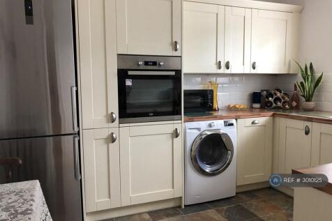 Spencer Court, New Milton, BH25 photo 3