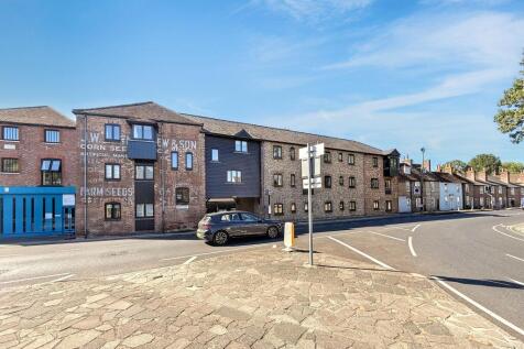 Flat 3, The Old Mill, Northgate, Chichester, PO19 1BP