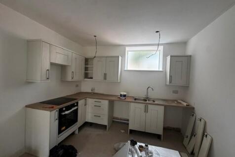 CROMWELL ROAD KITCHEN NEW.jpg