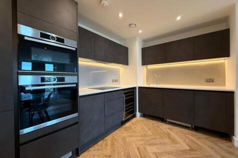 Elizabeth Tower, 141 Chester Road, Manchester, M15 photo 2