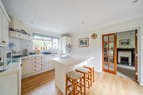 1327126-11-687faa...