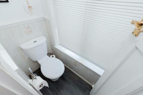 74 Freshbrook rd_3.jpg