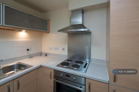 Kitchen Photo #2