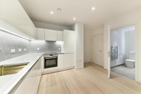 Liner House, Royal Wharf, London, E16 photo 3