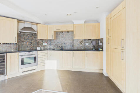 CAM04968G0-PR0081-STILL007