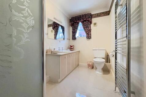 2dc4fe5f--46B2-81F4-BD24A26FF5AE-25779-000010E64BF