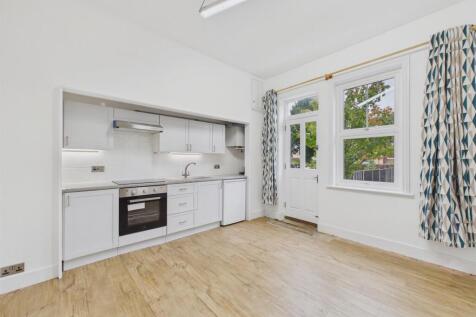 Kitchen living area.jpg