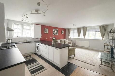 Open Plan Living/Kitchen Area