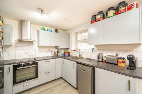 Beechwood Avenue, Thornton Heath photo 4