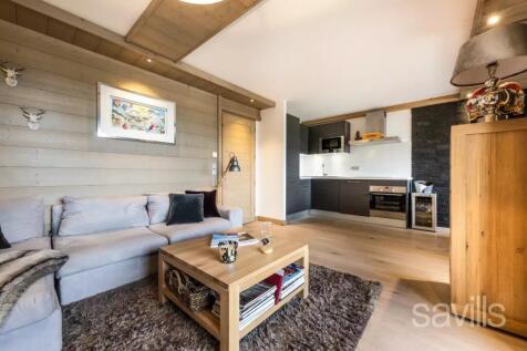 Living room kitchen apartment Courchevel Moriond