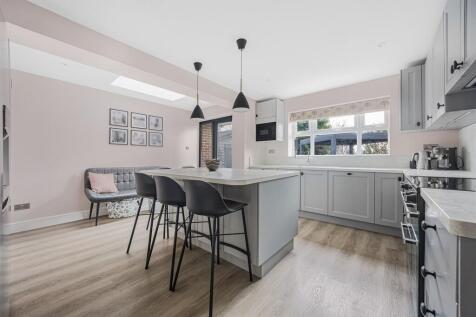 Kitchen/Breakfast Ro
