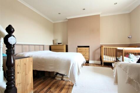 Haslemere Road, London, N21 photo 4