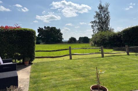 Garden with views over neighboring field
