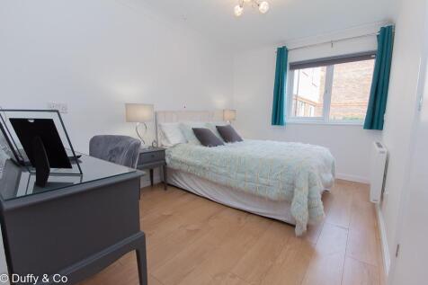 8 Clover Ct  (8 of 13).jpg