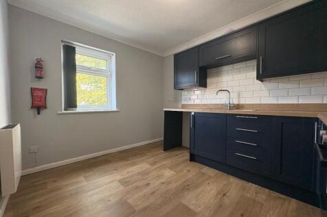 Flat , Brancaster Court, Staithe Road, Wisbech photo 4
