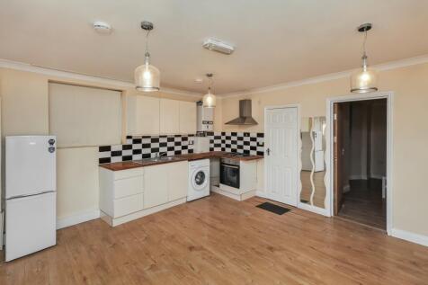Rear Bungalow, 2 Meadow Close, Enfield, London, EN3 5PE