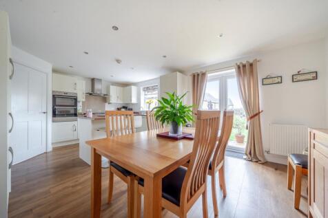 1348626-15-68b6e16fa952d