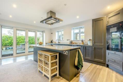 8677197-interior04.jpg