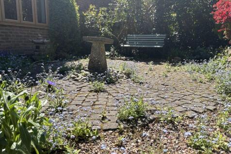FrontGarden