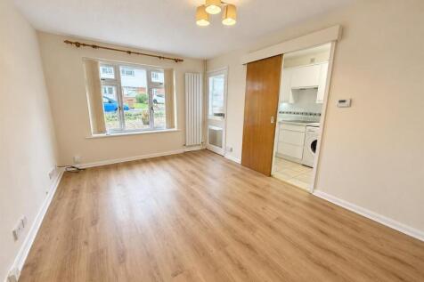 Cromer Close, Mickleover, Derby photo 3