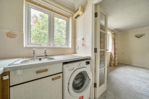 1343912-4-68a6d4a...