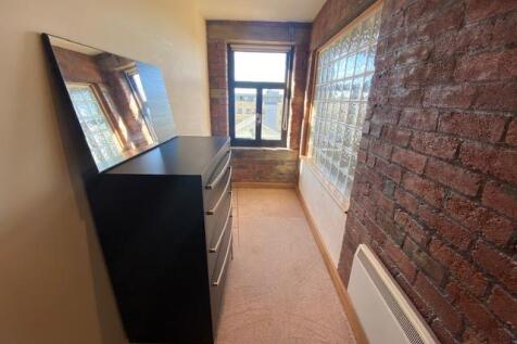 Broadgate House, Bradford photo 4