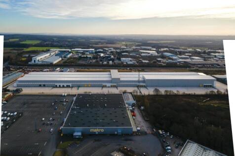 DJI_0624 ret blur V3.jpg