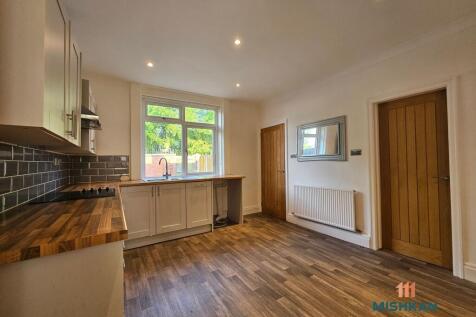 Lowton Street, Radcliffe, Manchester photo 4