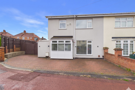 Newcastle Upon Tyne, NE5 - property photo
