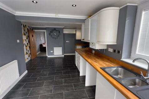 Selkirk Close, Middlesbrough, TS4 photo 4