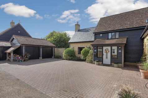 Driveway/Garage