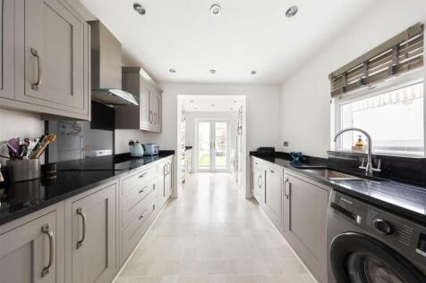 Meath Road, E15